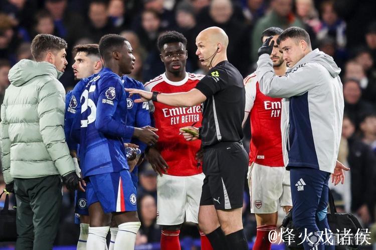 官方:凯塞多踩踏对手停赛3场 盖耶掌掴队友停赛2场 官方:凯塞多踩踏对手停赛3场 盖耶掌掴队友停赛2场