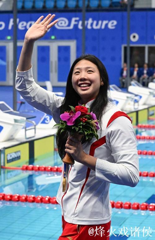 世锦赛女子50米蛙泳：唐钱婷杨畅携手晋级半决赛